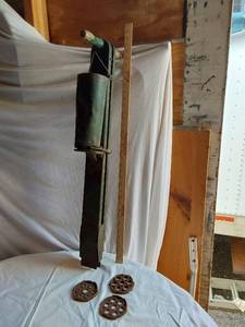 lot 401 image: Vintage Seeder with 3 Discs