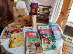 lot 409 image: Mixed Vintage Magazines and Books Collection including Readers Digest, Popular Mechanics, and Crane Product Kit