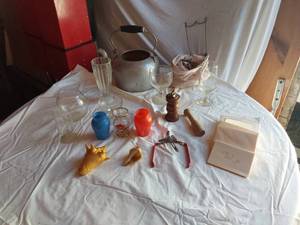 lot 444 image: Glassware, Teapot, and Miscellaneous Items