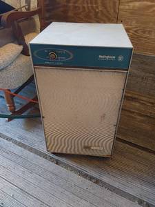 lot 458 image: Westinghouse Dehumidifier Model 45B Untested