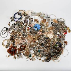 lot 15 image: Large Lot of Costume Jewelry - Bracelets, Necklaces & More