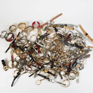 lot 44 image: Vintage Womans Wrist Watch Lot