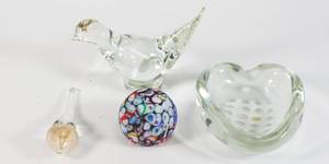 lot 49 image: Vintage GlassArtwork Lot - Murano, Paper Weights