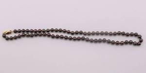 lot 33 image: Cultured Pearl Necklace w 14k Gold Clasp