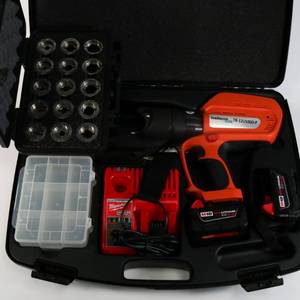 lot 2 image: ILSCO TaskMaster 12 Ton Hydraulic Crimper & Die Kit #2