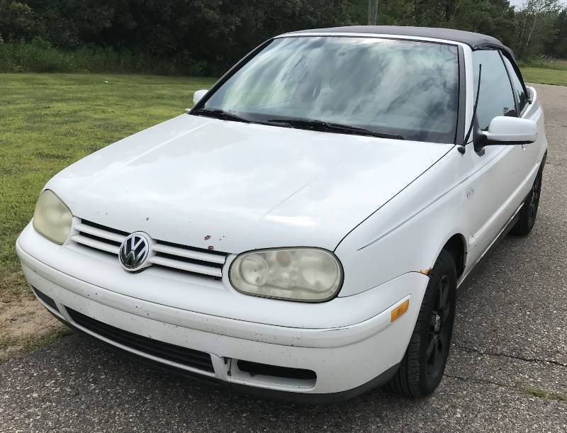lot 4 image: 2001 Volkswagen Cabrio GL Convertible