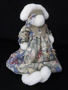 lot 8 image: COLLECTIBLE BUNNIES BY THE BAY