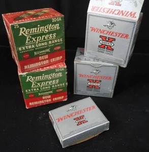 lot 45 image: 20 GAUGE SHELLS