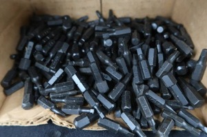 lot 54 image: 250 NEW BITS (MADE IN THE USA)