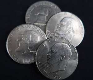 lot 58 image: 4 1976 EISENHOWER BICENTENNIAL DOLLOR COINS