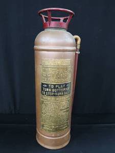 lot 75 image: VINTAGE BUFFALO FIRE EXTINGUISHER