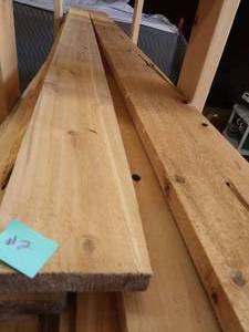 lot 0T image: LOT OF CEDAR ROUGH CUT LUMBER.