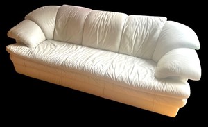 lot 21 image: Large White Leather Three-Seat Sofa with Padded Armrests