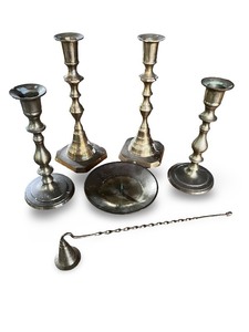 lot 85 image: Set of 4 Vintage Brass Candlesticks with Candle Snuffer and Candle Plate
