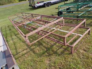 lot 31 image: 3 - 16 dock sections