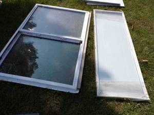 lot 69 image: 2 windows Double hung and Vertical with internal blind