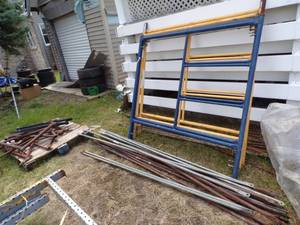 lot 87 image: Scaffling Braces and Part