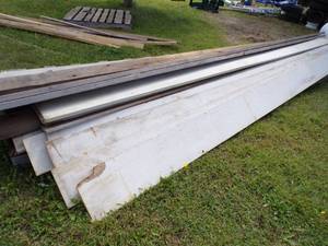 lot 92 image: Assorted Lumber
