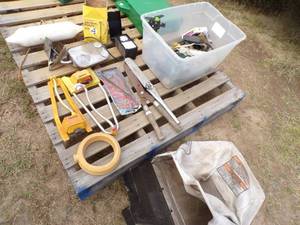 lot 129 image: Clear Tote- See Pictures