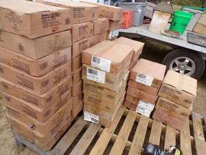 lot 130 image: Oil Filter Big Lot