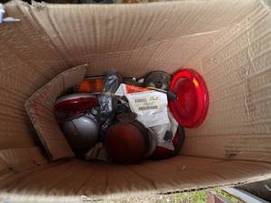 lot 141 image: Box of Trailer lights