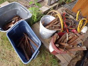 lot 174 image: 2 Totes, 2 Buckets of Air Chisel Bits, Assortment Air Chisel