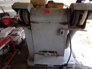 lot 187 image: BIG Buffer with 3 Boxes of Buffers - 3 Phase