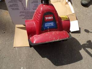 lot 191 image: Toro Power Shovel