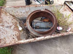 lot 192 image: Cement Mixing Trough