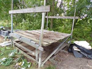 lot 208 image: Alum ShoreMaster  Boat Lift