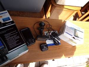 lot 210 image: Lowrance Navagator and Garmin