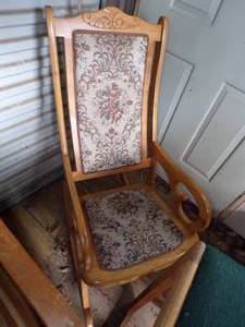 lot 218 image: Vintage rocking Chair