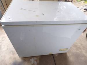 lot 234 image: Chest Freezer