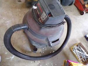 lot 239 image: Shop Vac- Black