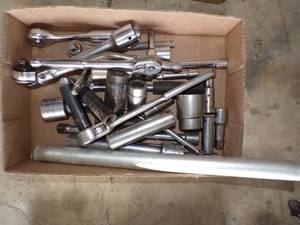 lot 275 image: Extensions, Wratchs and Sockets