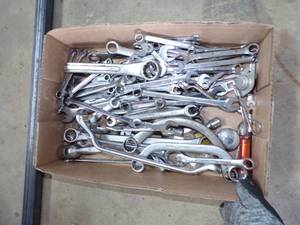 lot 283 image: Box of Wrenches