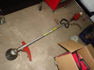 lot 320 image: Stihl Weed Wipe - Gas