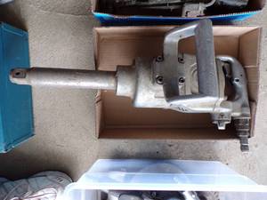 lot 352 image: Chicago Pneumatic 1 Impact