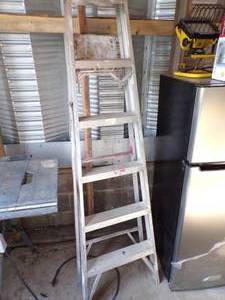 lot 379 image: 6 Alum Step Ladder