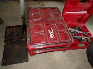 lot 445 image: Box of Pullers and MORE