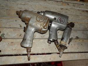 lot 456 image: 3 Pneumatic air tools