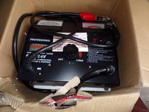 lot 476 image: Battery Load Test in Box