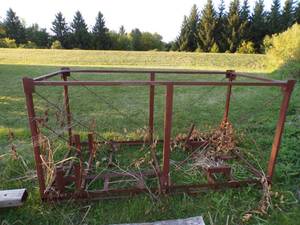 lot 498 image: Man Lift for Skid steer