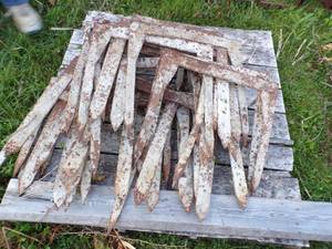 lot 500 image: Footing Spreaders