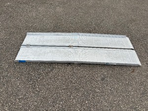 lot 92 image: Collapsible Trailer ramp L 84 x D 24 