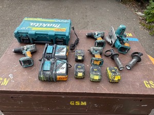 lot 133 image: Makita power tools
