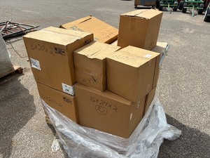 lot 127 image: Boxes of Assorted filters Air Handler 14x20x1, NaturalAire 20x25x1, 16x20x2, 16x24x2, Glasfloss15x18x1