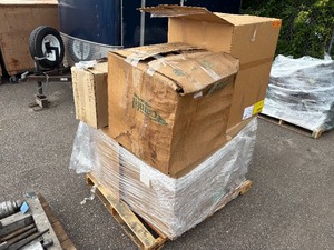 lot 129 image: Pallet Assortd Filters15x20x2, AirHandler 14x25x2, Flanders16x25x1, Camfil24x24x2, 24x24x4, 24x14x4
