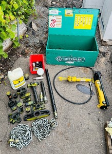 lot 8 image: Enerpac MS2-10, 5-ton hydraulic maintenance set
