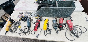 lot 222 image: 7 corded tools Bosch angle grinders, Milwaukee angle grinder &  Dewalt right angle drill & angle grinder